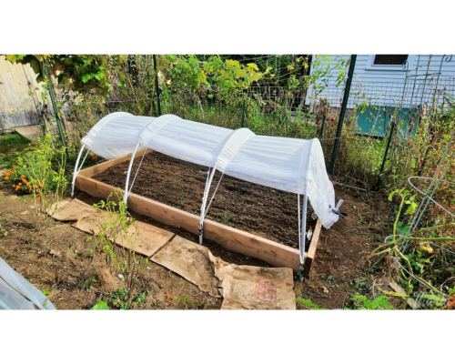 hoop-house-design-v1-conduit-cover-open